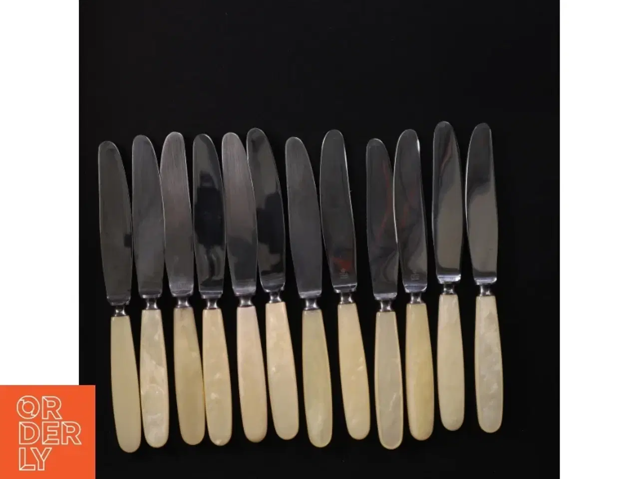 Billede 3 - Bestikknive med perlemorshåndtag (str. 22 cm)