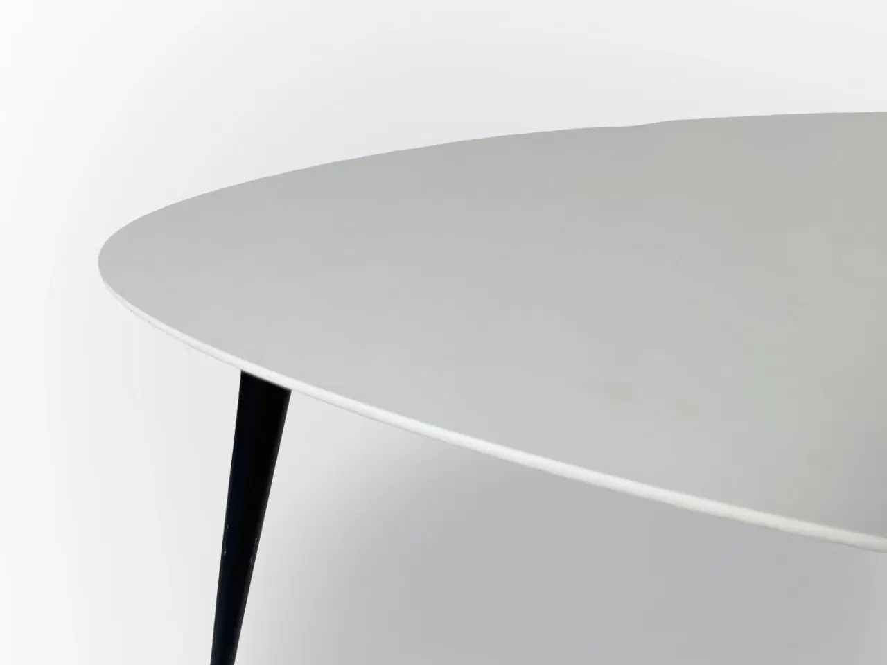 Billede 5 - Fredericia Furniture Icicle Sofabord – Hvid/Sort Stel