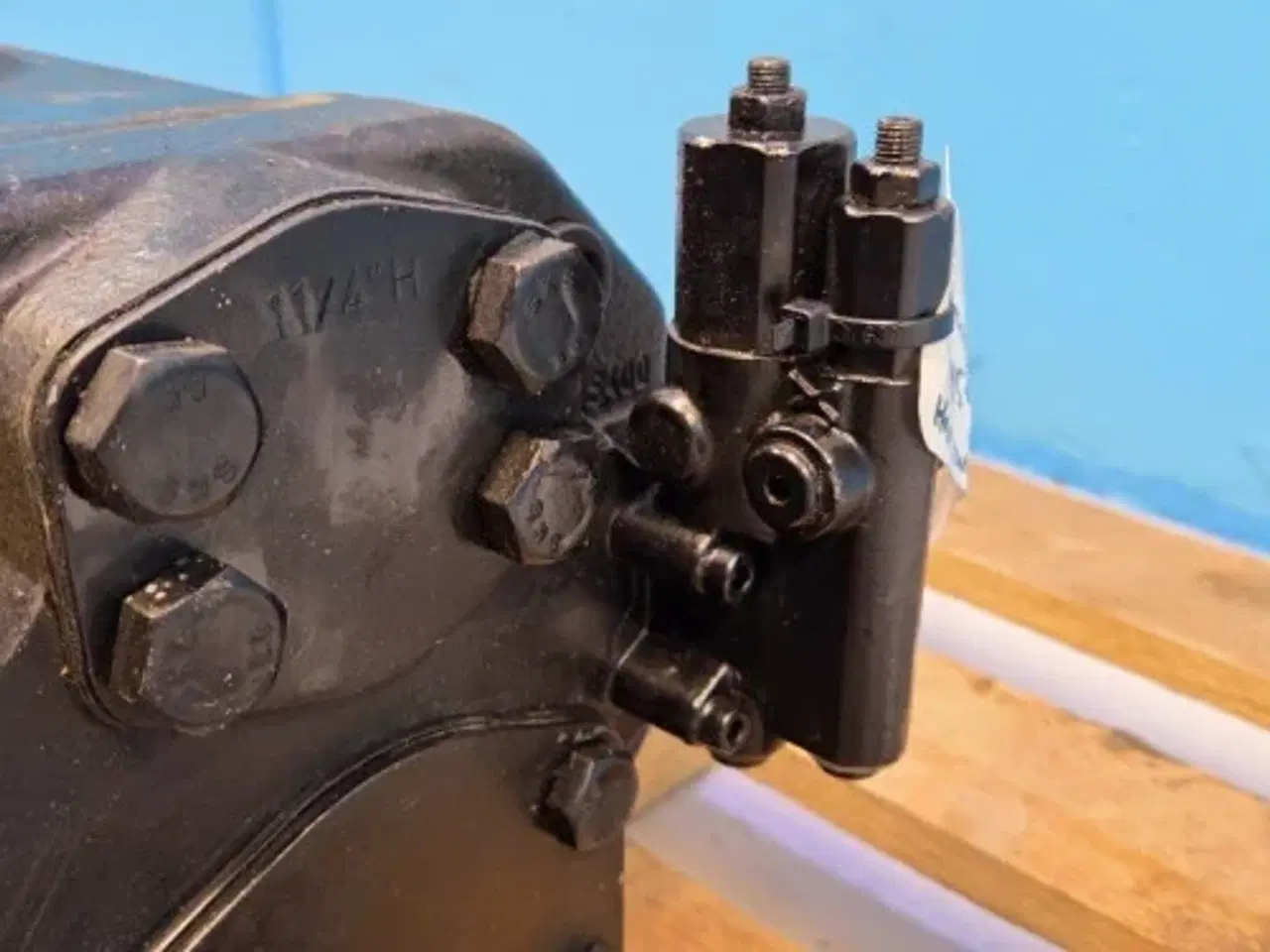 Billede 5 - Volvo L90H Hydraulikpumpe 17459133 Ny!