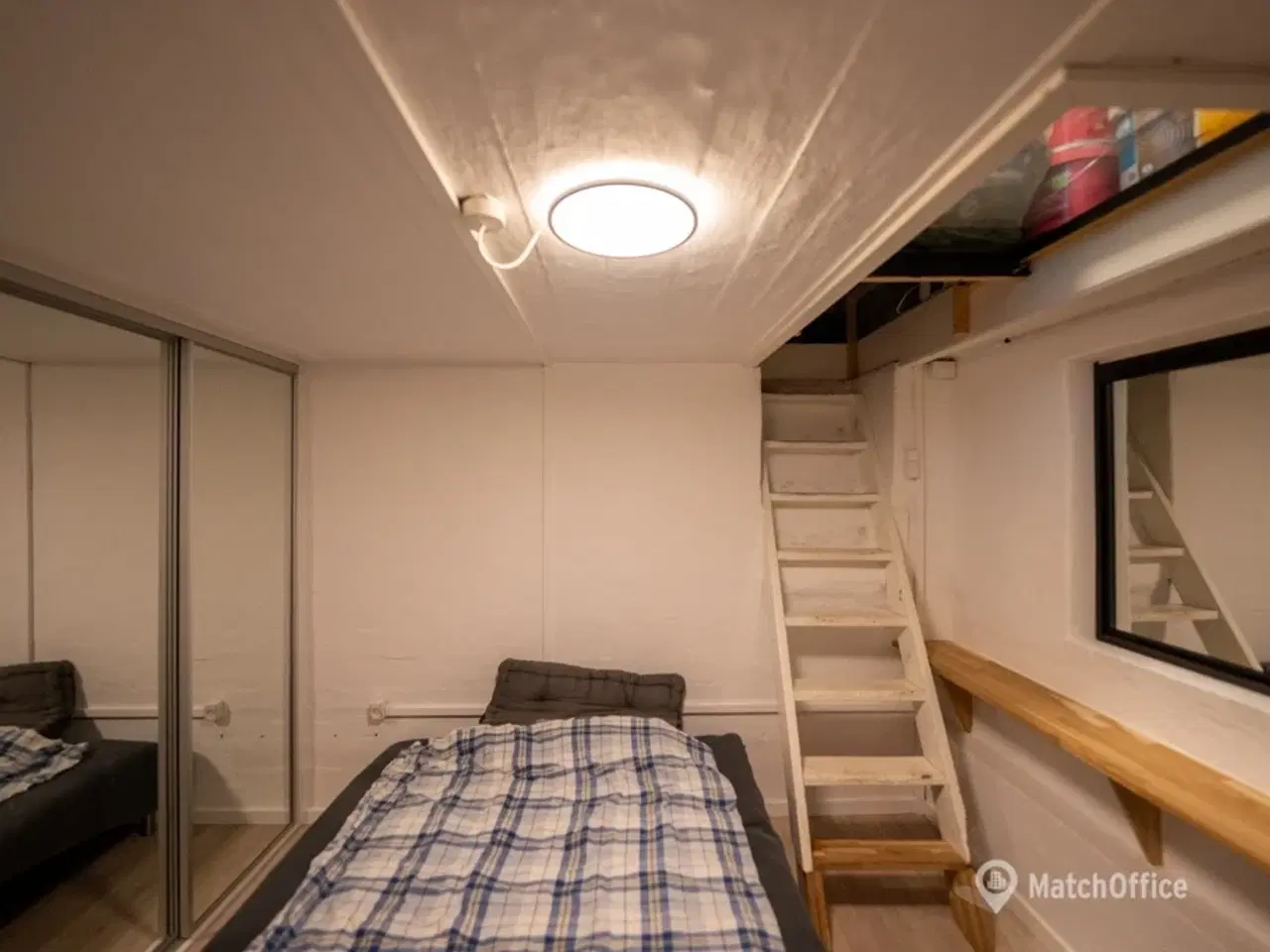 Billede 9 - SÆLGES: Erhvervsandel med hjørneplacering og rummeligt bad – Amager