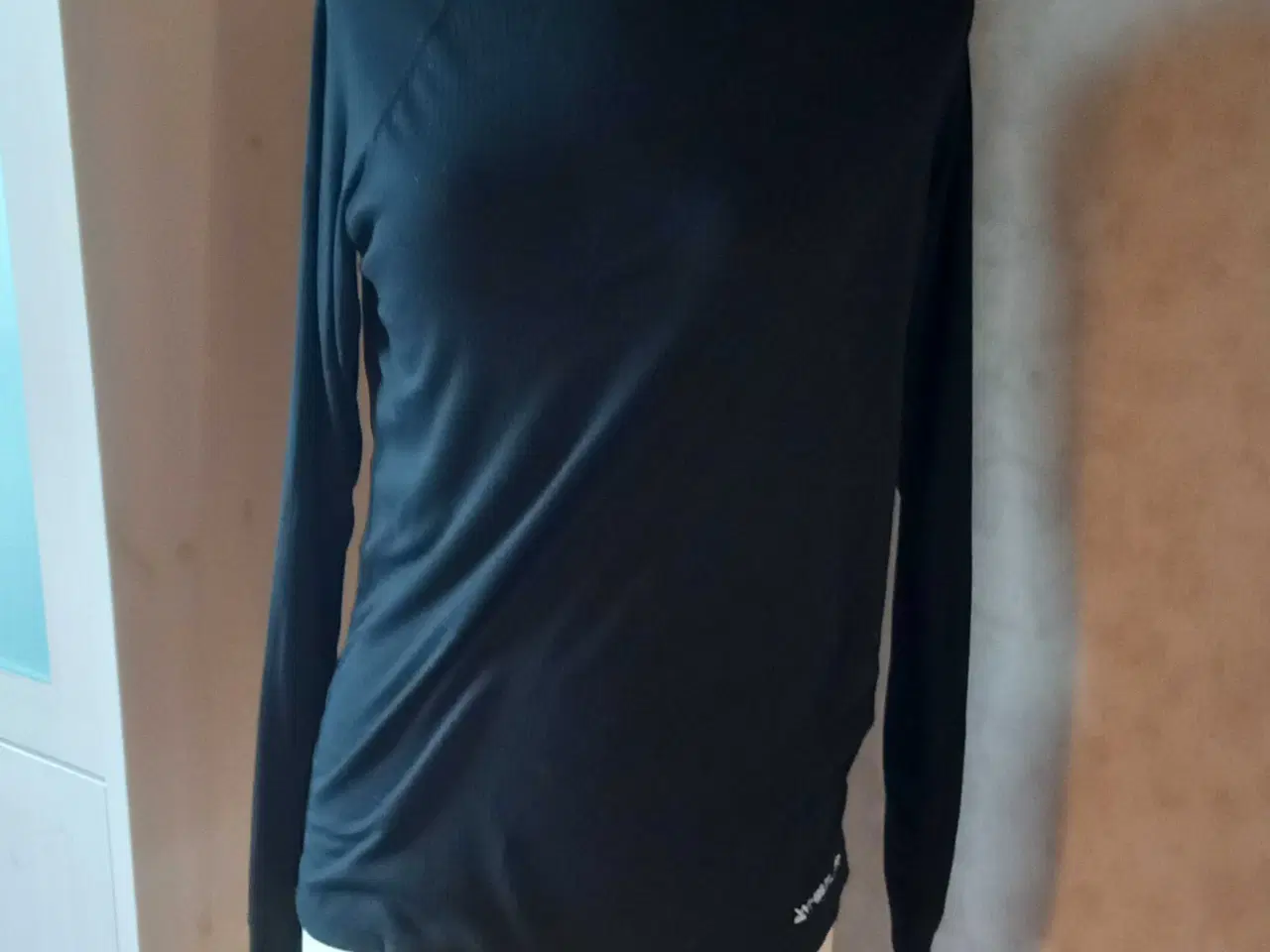 Billede 1 - WHISTLER sort langærmet skiundertrøje, størrelse M