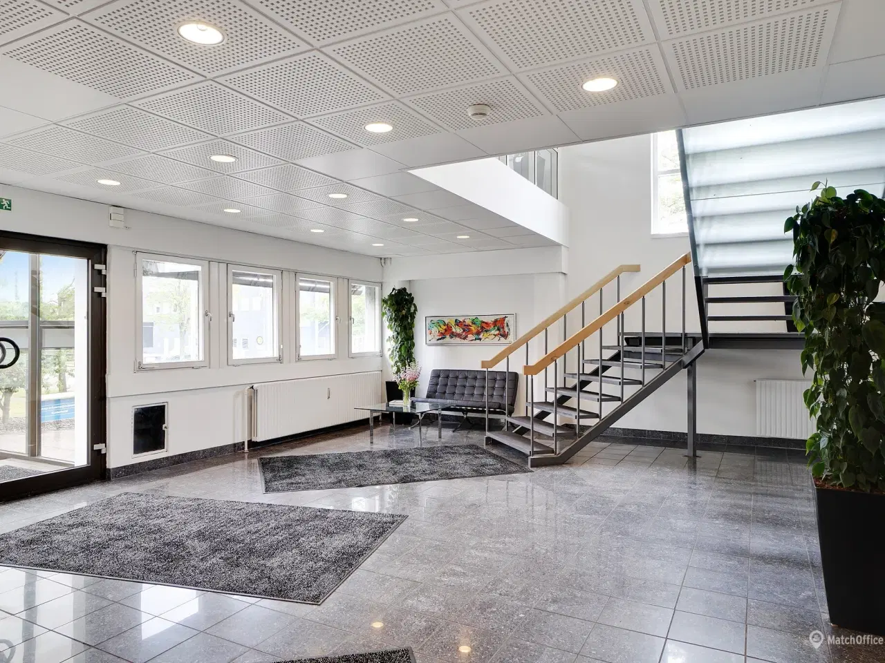 Billede 1 - Attraktiv møbleret kontor med gratis parkering og alt inklusiv - 1-10 prs kontorer!