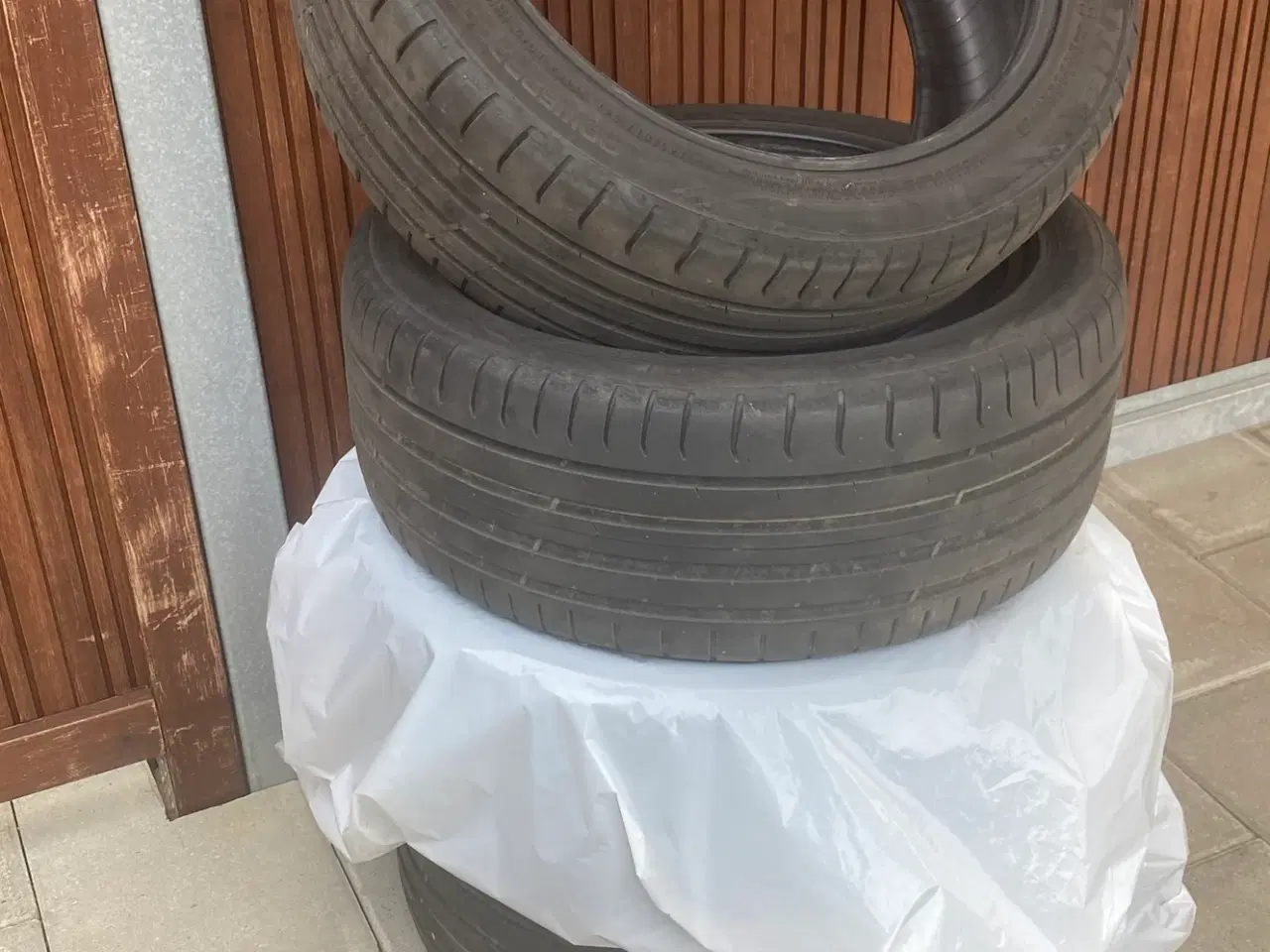 Billede 1 - Nokian Powerproof 225/45 ZR17 94Y sommerdæk – 5 mm
