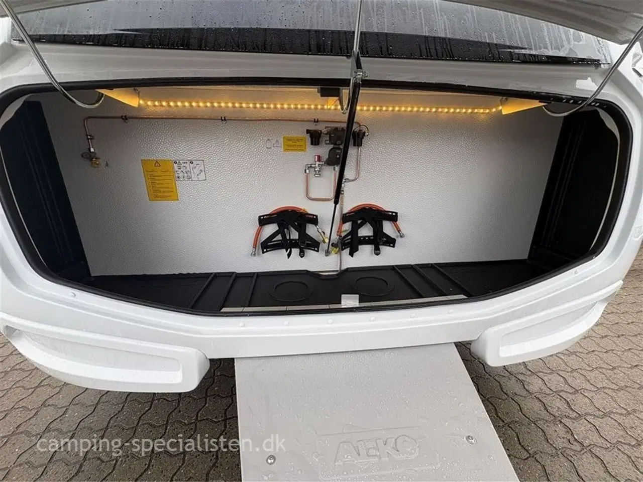 Billede 16 - 2026 - Kabe Smaragd 520 XL KS Premium Line   Kabe Smaragd 520 XL KS PREMIUM LINE 2026  - kan ses nu hos Camping-Specialisten i Silkeborg