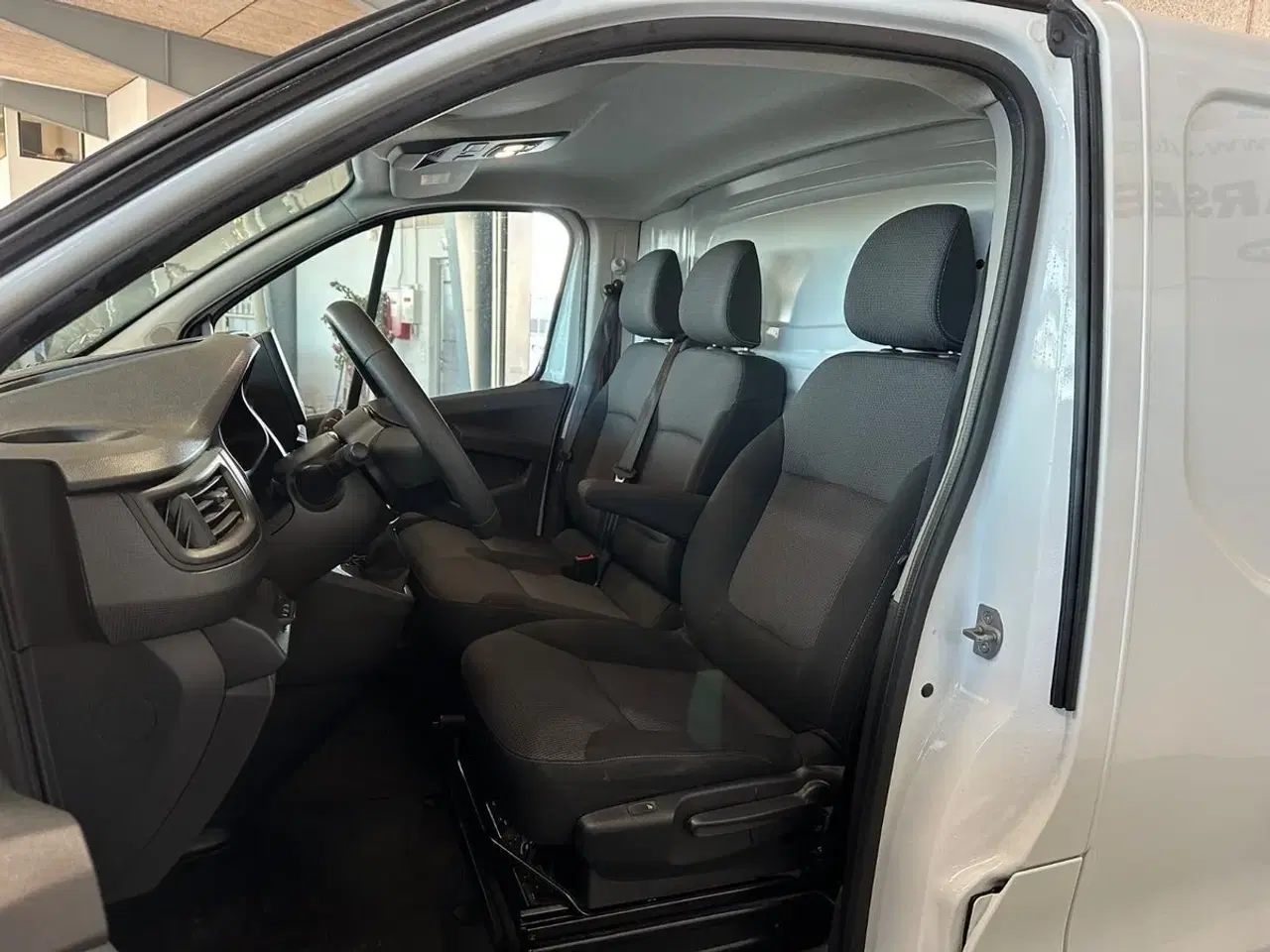 Billede 5 - Renault Trafic 2,0 dCi 150 L2H1 Tekno EDC