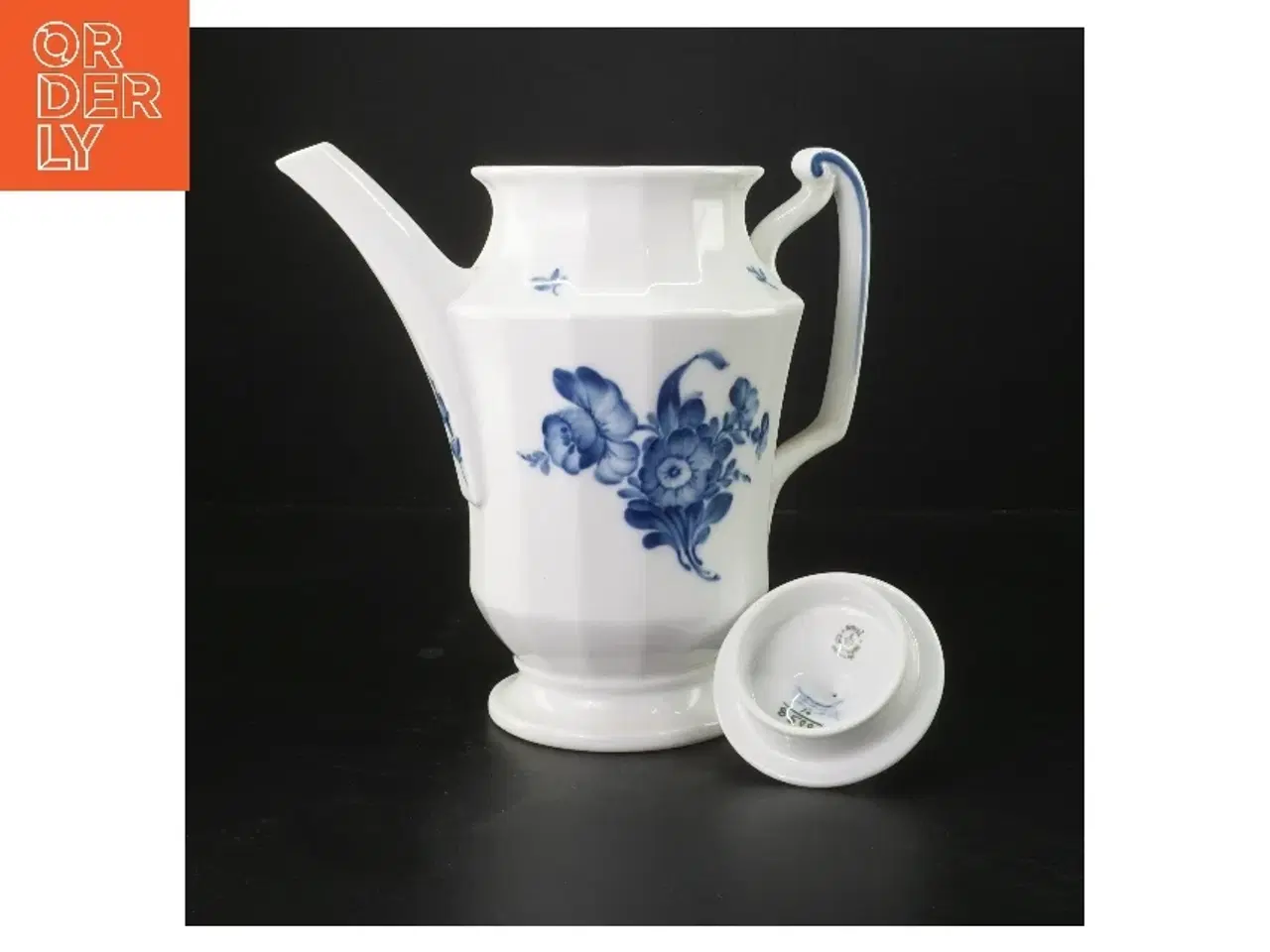 Billede 3 - Porcelænskaffekande med blå blomst fra Royal Copenhagen (str. 24 cm)