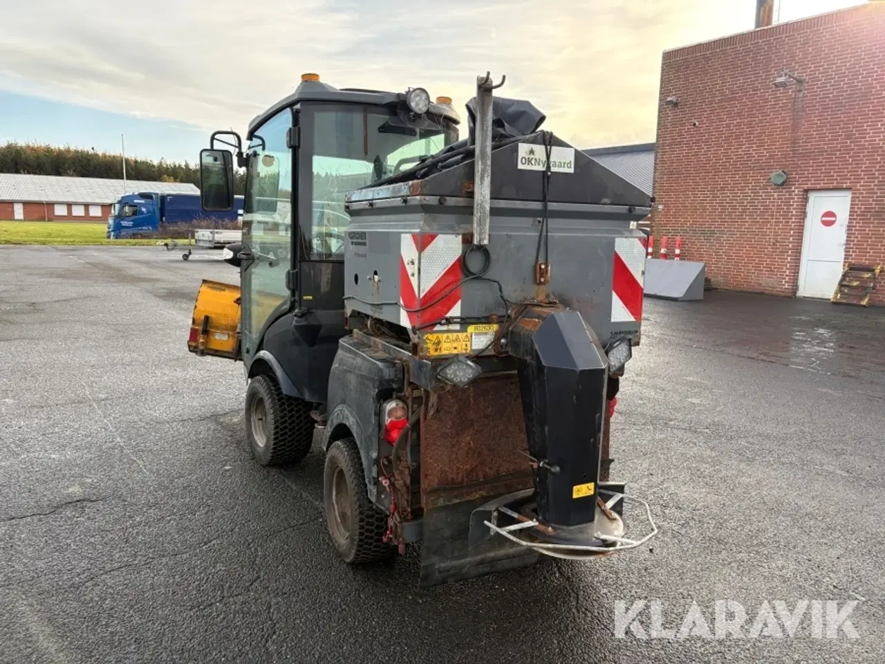 Billede 7 - Redskabsbærer Kärcher MIC C