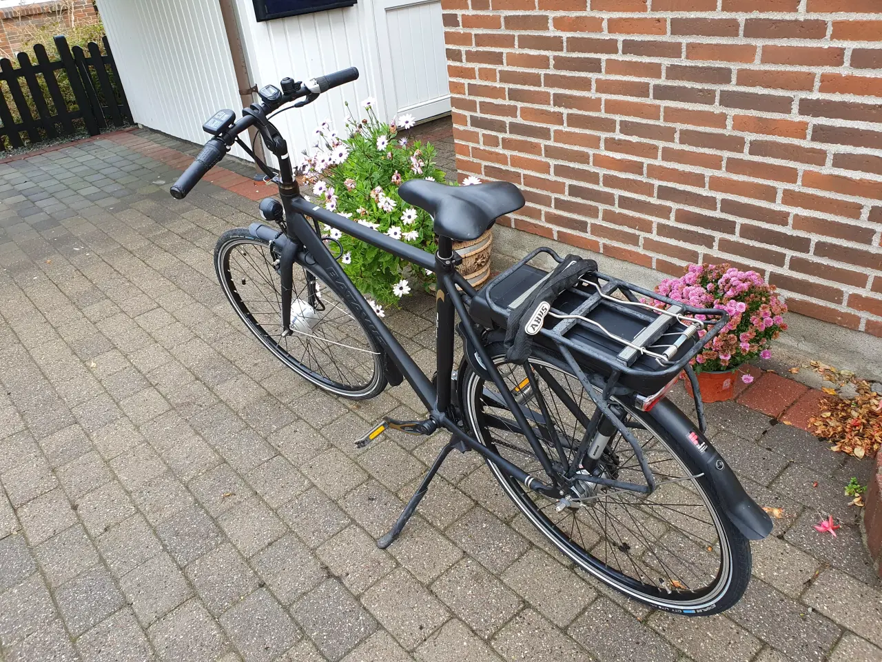 Billede 1 - Elcykel herre 11 år gammel.