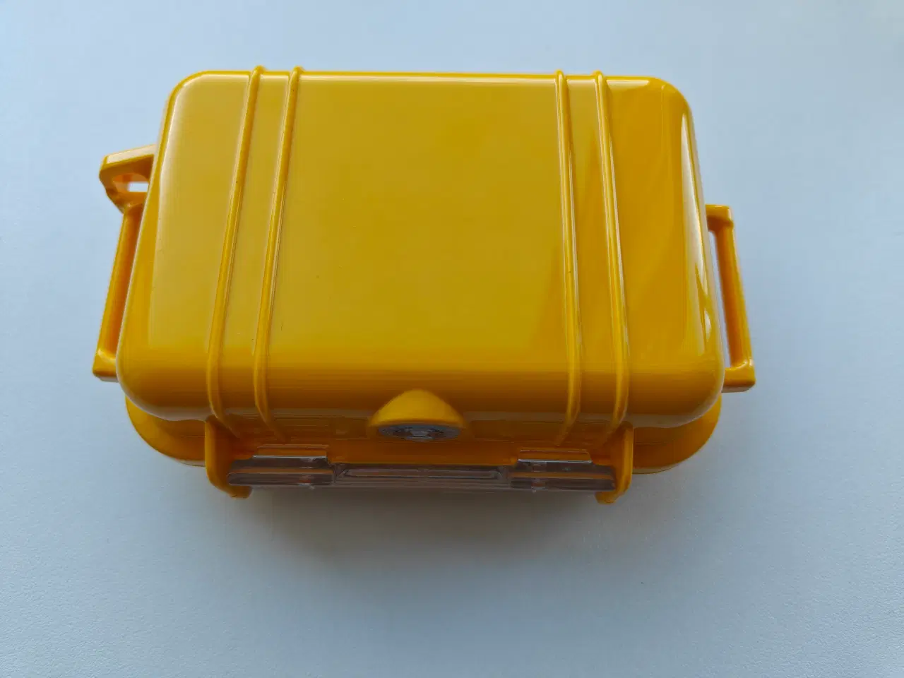 Billede 3 - Gul box vand, støv og slagfast