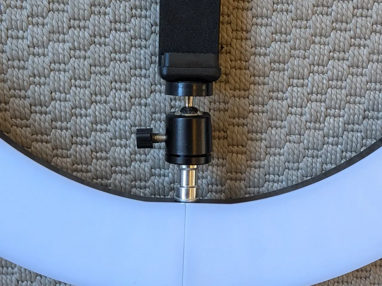 Billede 2 - UBRUGT Nanlite Halo 18 Ringlys + Hama lysstativ