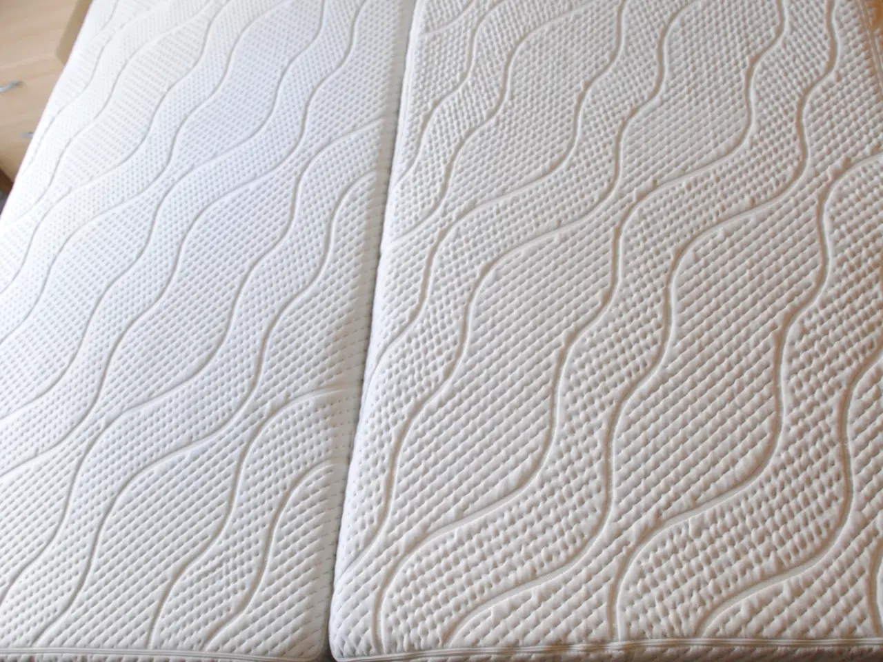 Billede 1 - Hilding madrasser sælges samlet