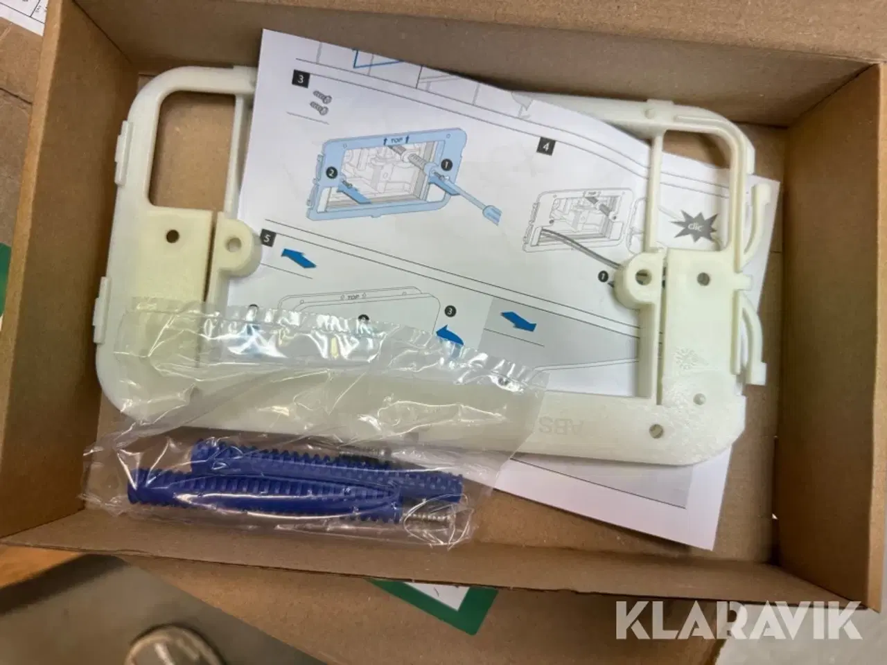 Billede 5 - Trykknap indbygning cisterne og en vask Villeroy & Boch 42 styks - 1 vask