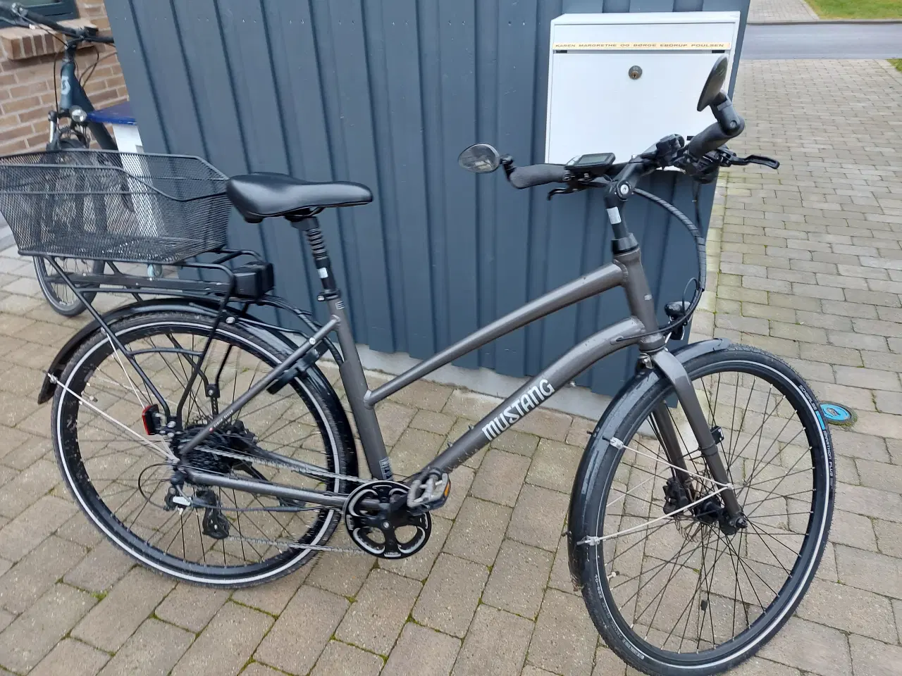 Billede 1 - Dame El Cykel Grå/grøn årgang 2022 kørtca. 1000 km