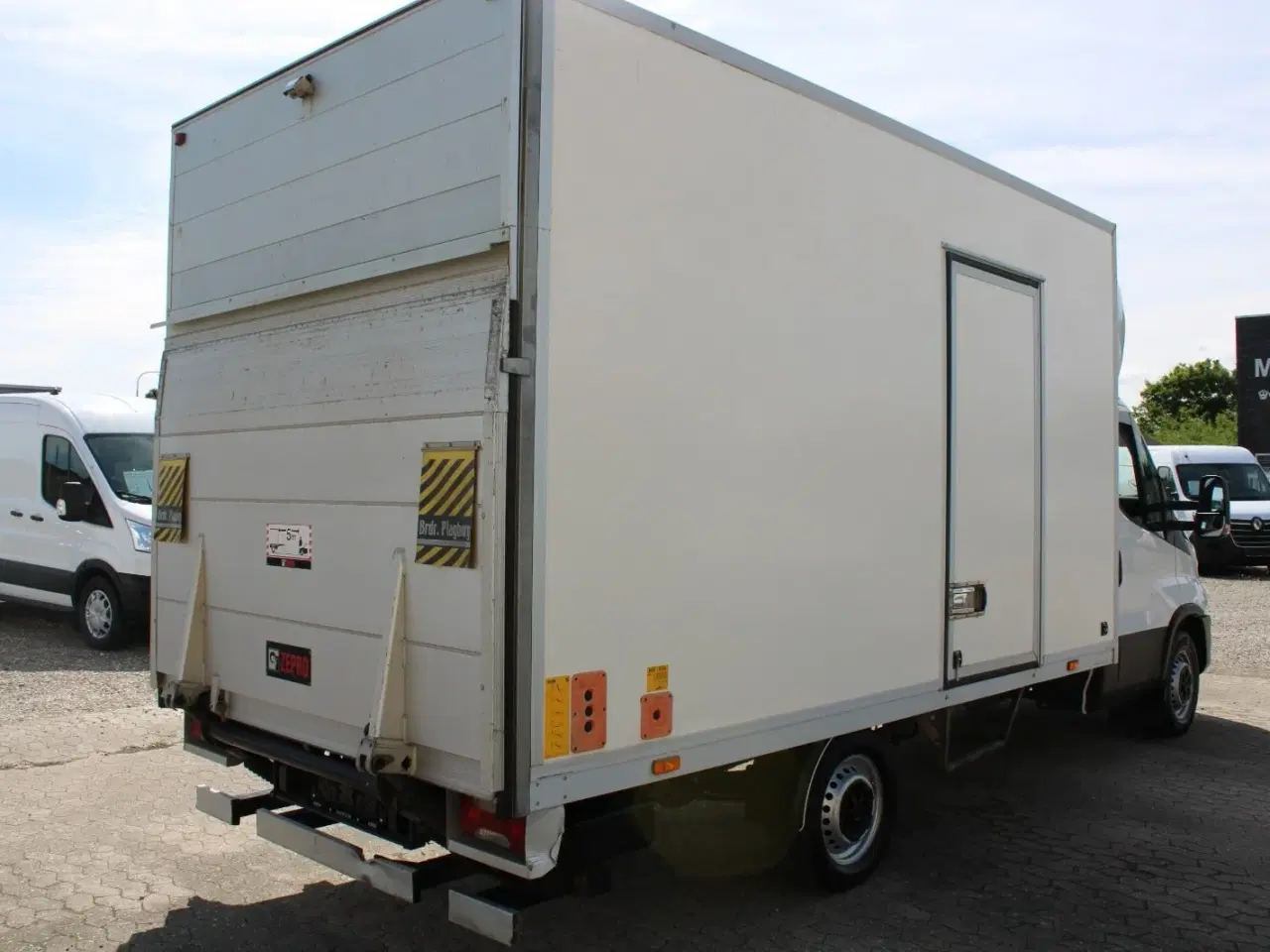 Billede 8 - Iveco Daily 2,3 35S14 Alukasse m/lift AG8