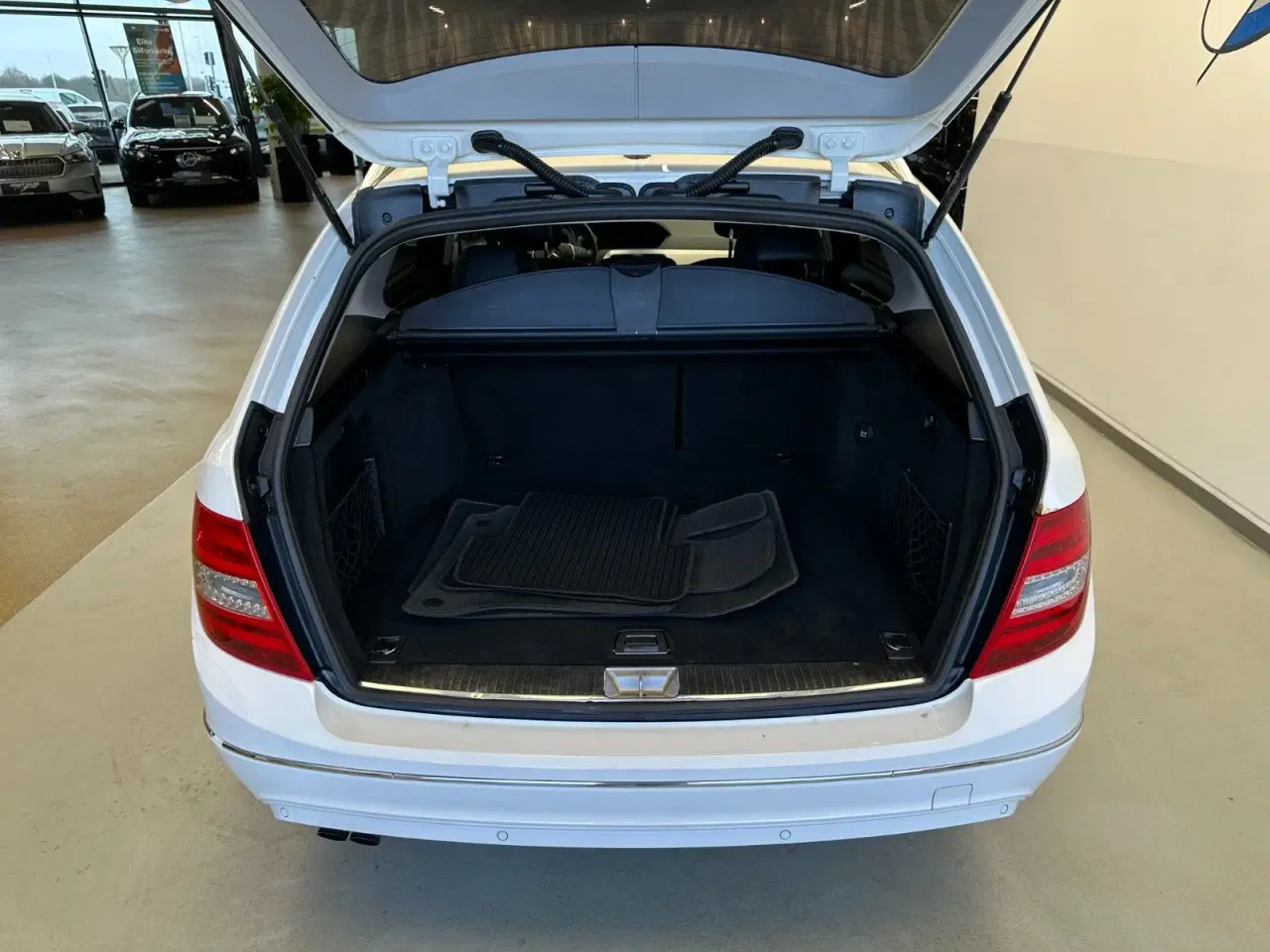 Billede 8 - Mercedes C200 2,2 CDi Avantgarde stc. aut. BE