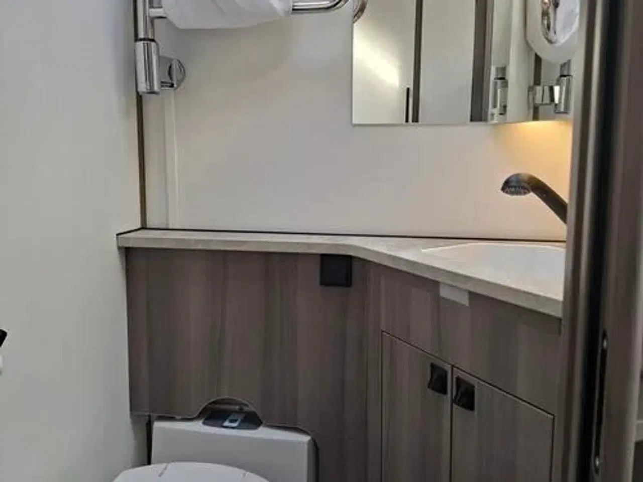 Billede 7 - Kabe Estate 560 GLE