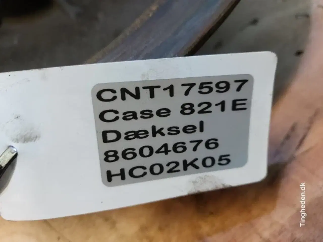 Billede 14 - Case 821E Dæksel 8604676