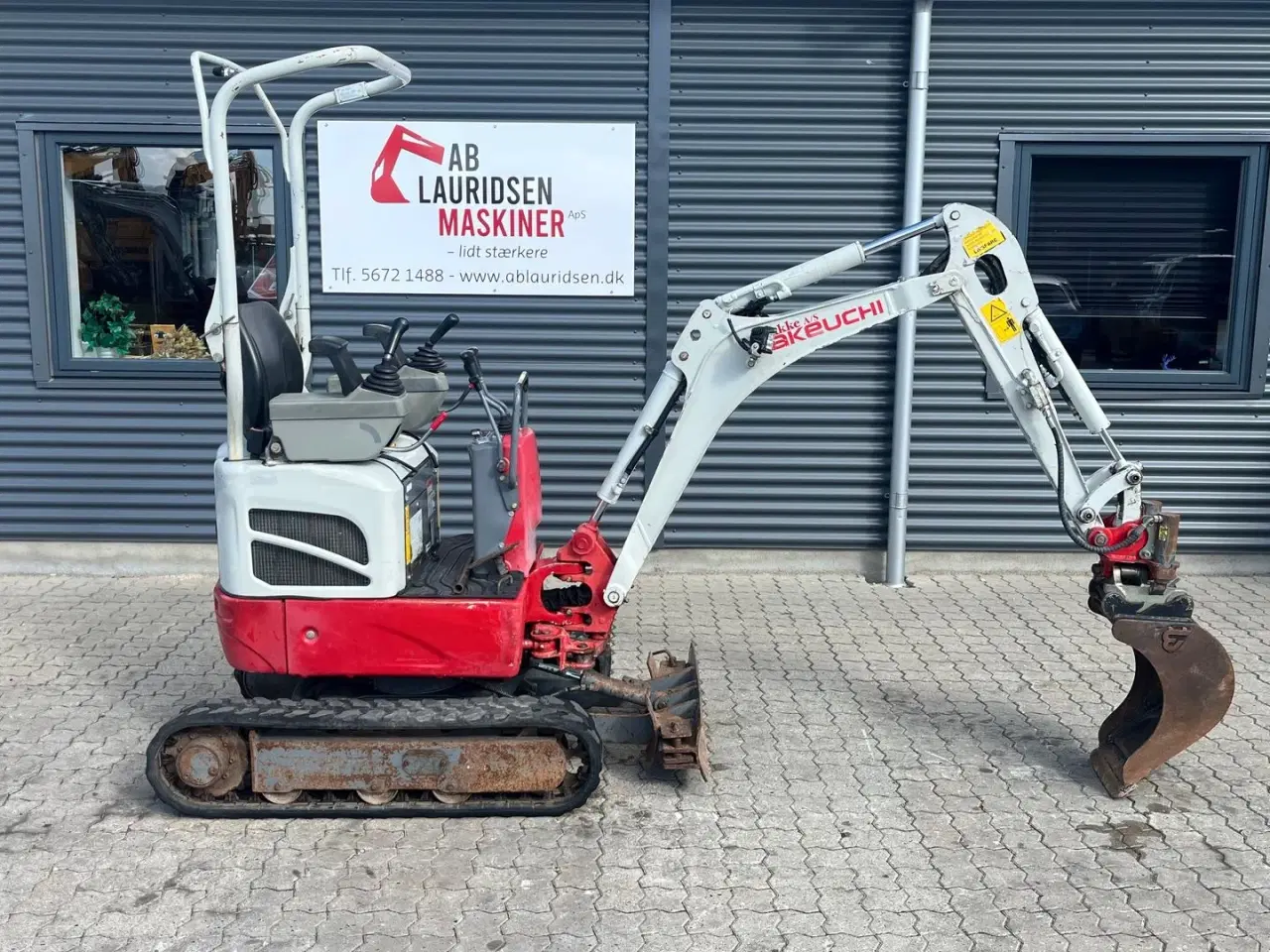 Billede 1 - Takeuchi TB210R Tilt fæste med halvautomatisk s30/150