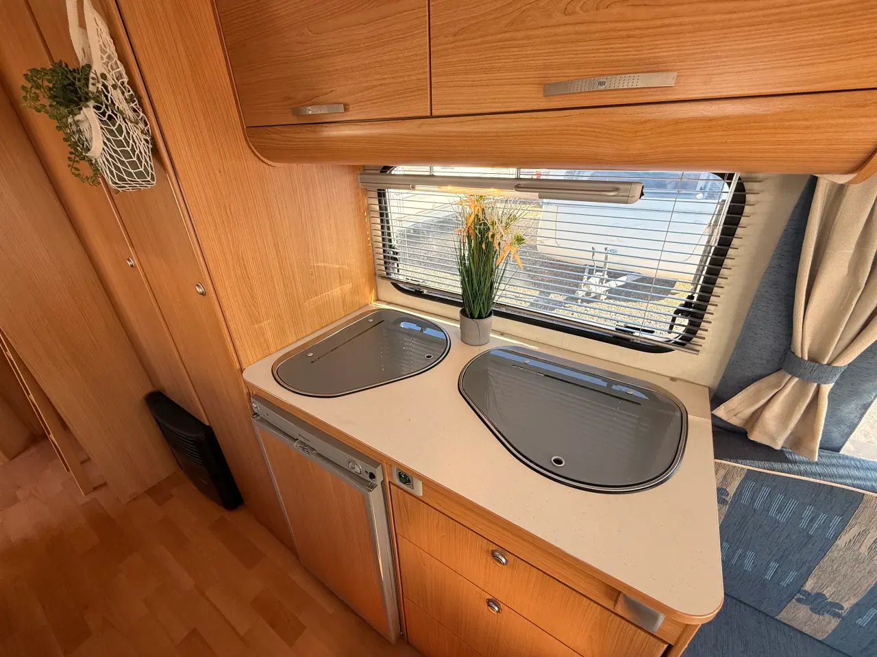 Billede 14 - 2010 Adria Altea 542 DP / Med Ventura Fortelt 