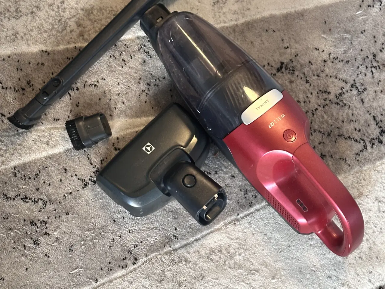 Billede 4 - Electrolux ledningsfri støvsuger 2-i-1 sælges