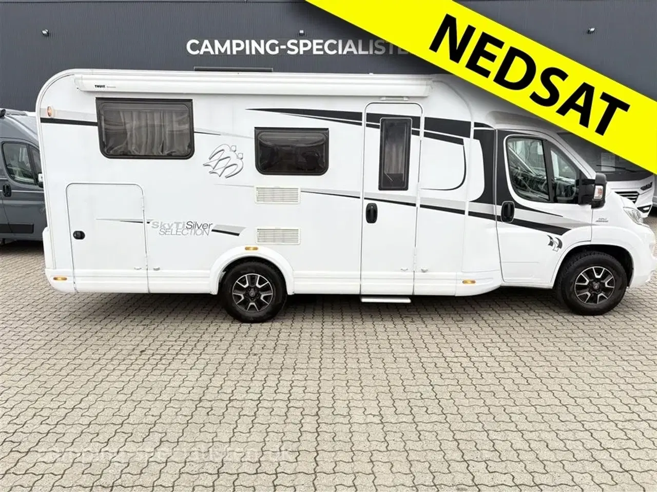 Billede 1 - 2016 - Knaus Sky TI 650 MEG   Knaus Sky Ti 650 MEG Silver Selection 2016 - Kan ses nu hos Camping-Specialisten.dk