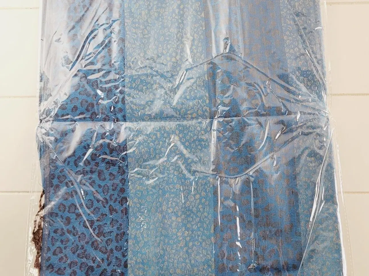 Billede 4 - ⭐️- Elegant og Blødt Pashmina Tørklæde - UBRUGT