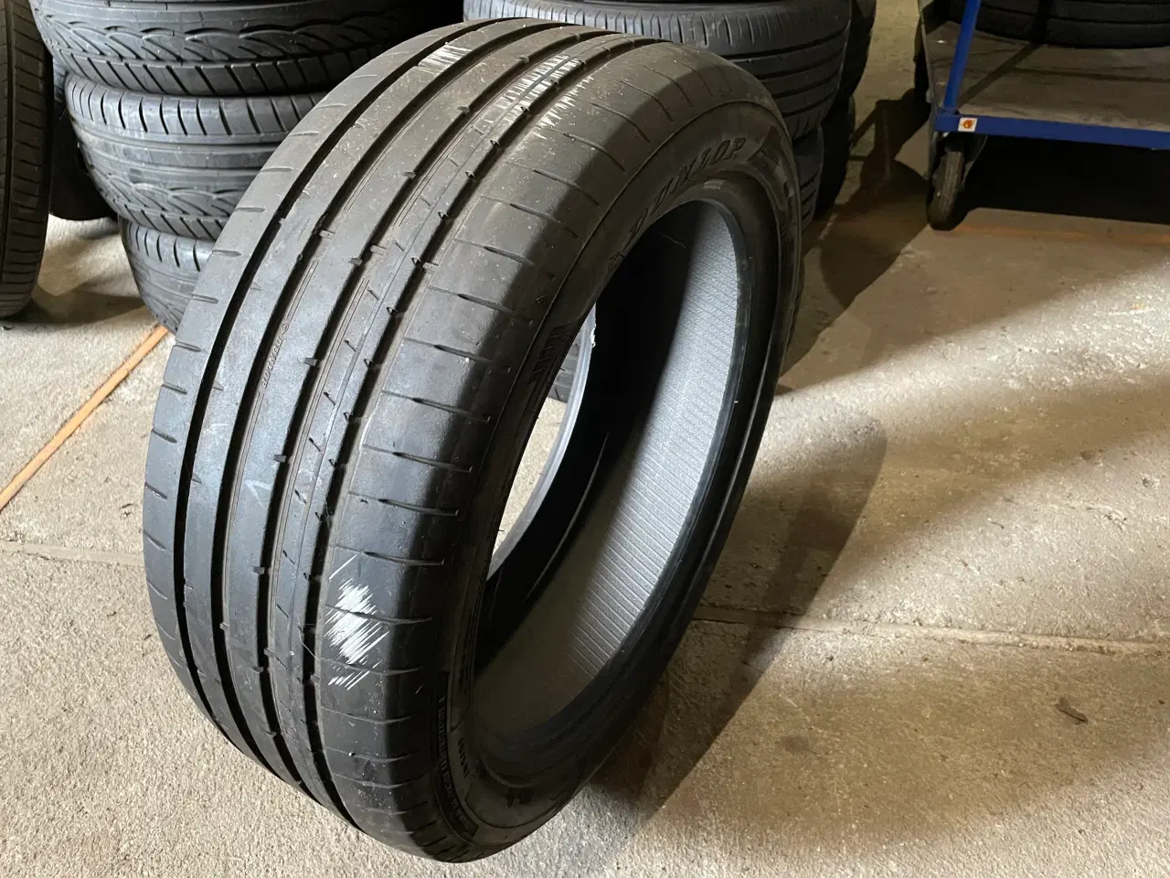 Billede 2 - 18 Dunlop 245/45r18 Ref.J27 sommer