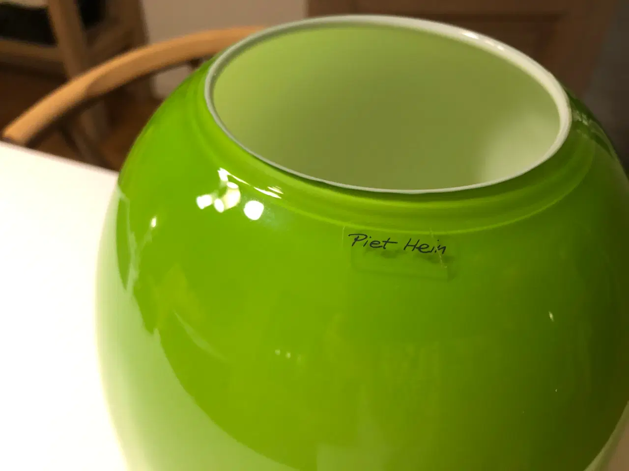 Billede 4 - Piet Hein vase i lime grøn, 25 cm høj