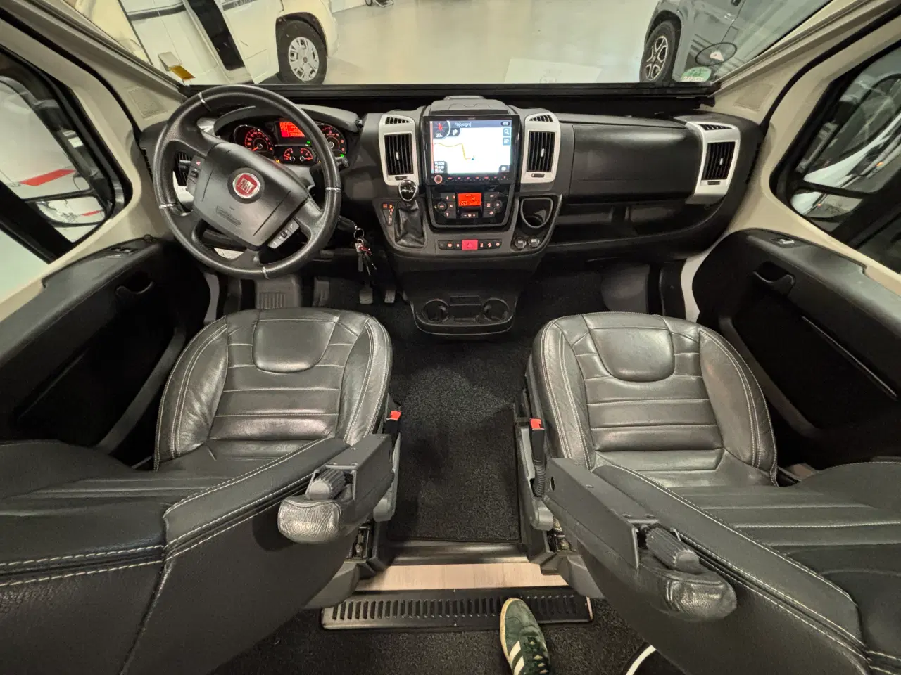 Billede 15 - Autocamper til salg - Adria 640 SLB Twin Supreme