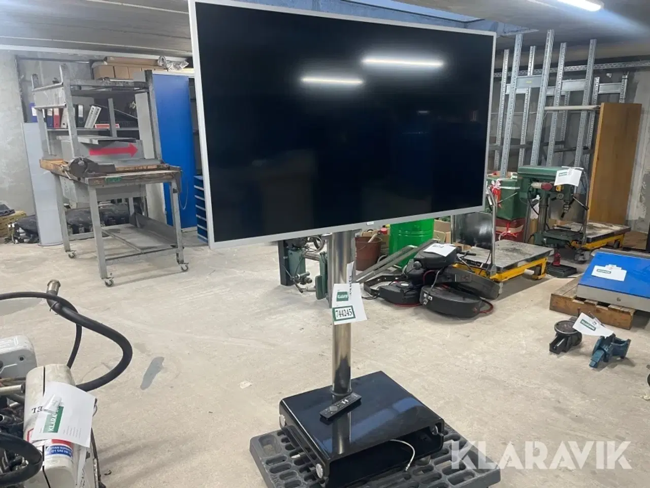 Billede 3 - Tvskærm Philips på fod