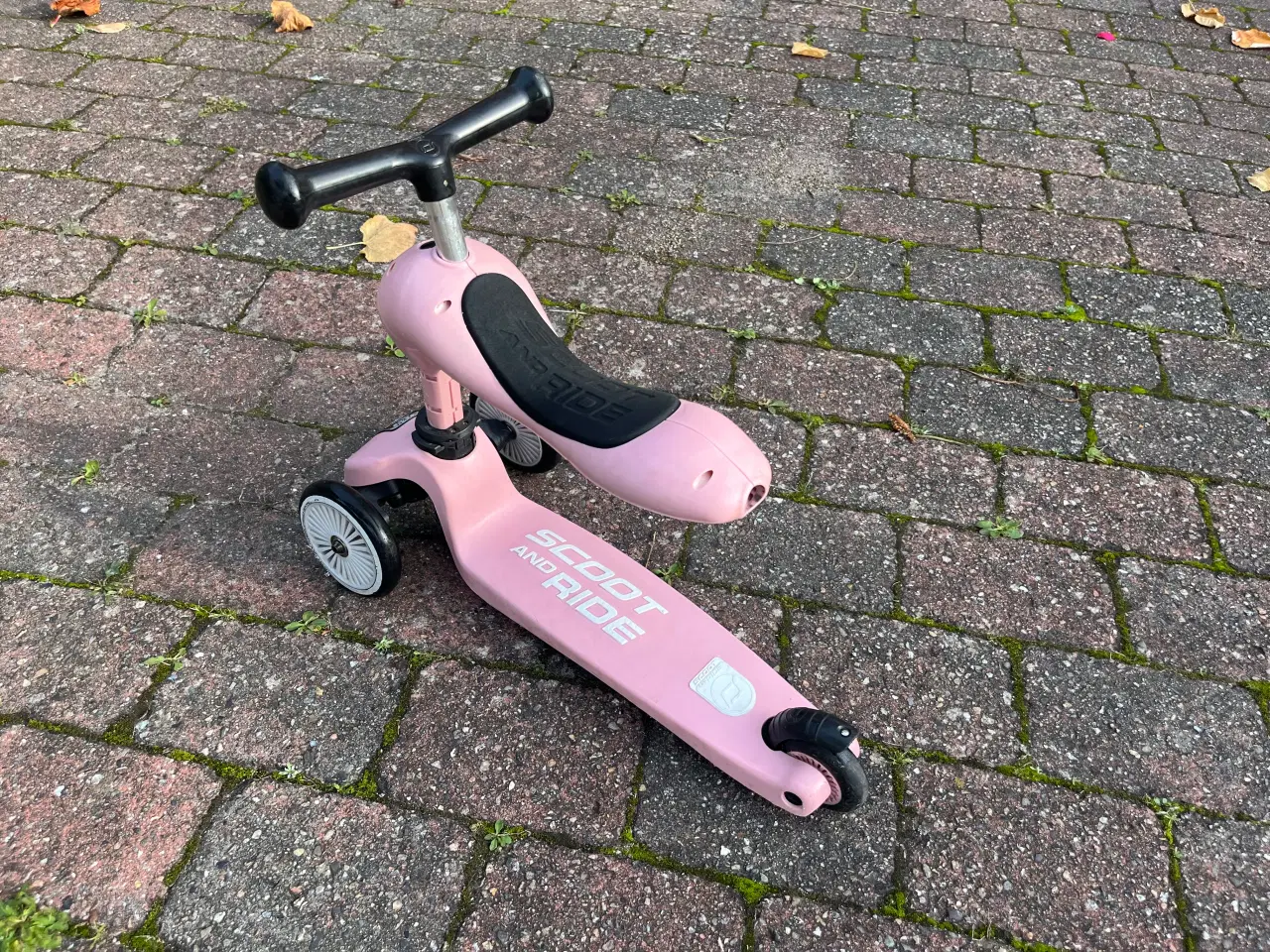 Billede 3 - Scoot and Ride løbehjul – pink 🛴💗