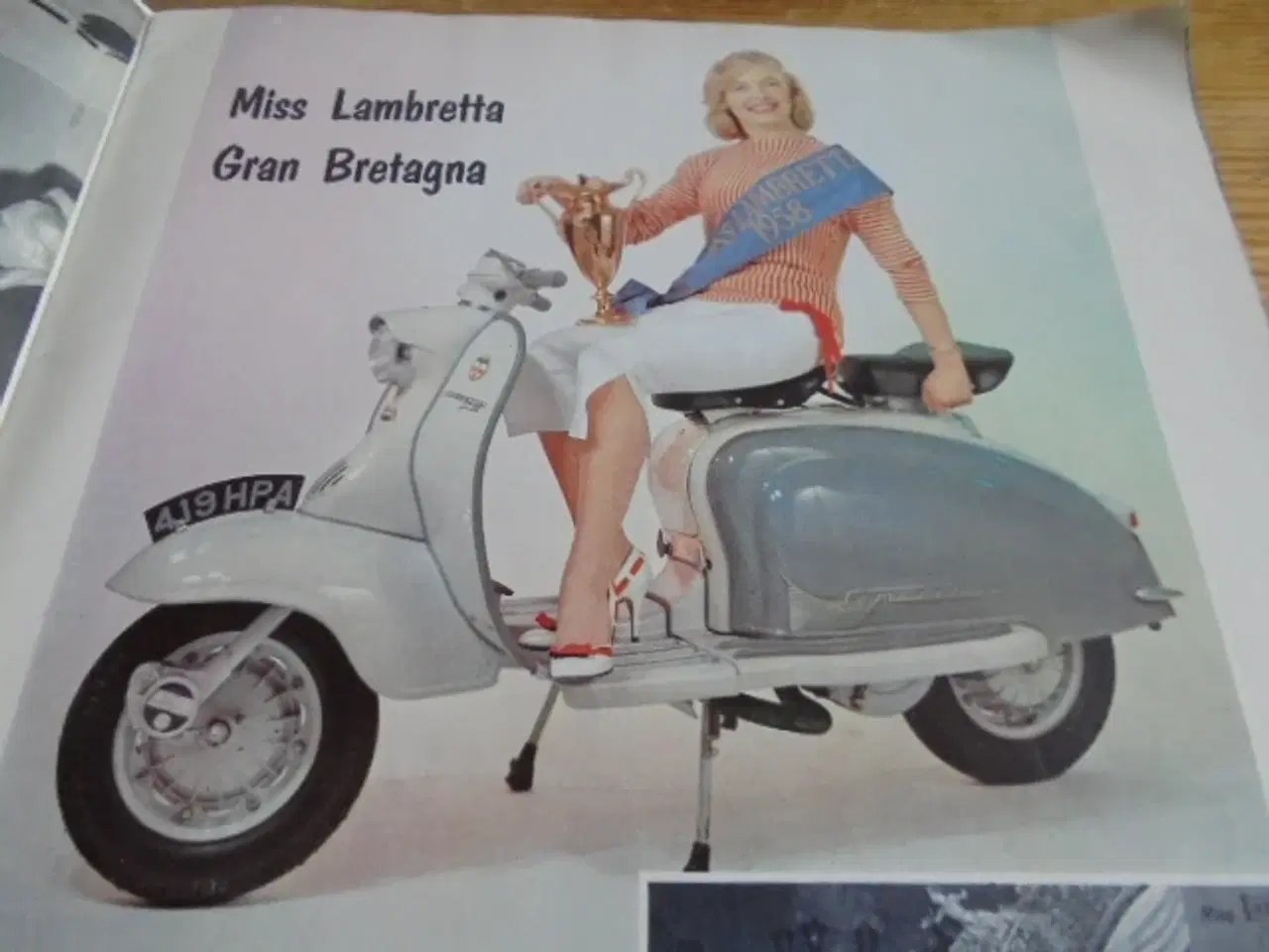 Billede 3 - Lambrettas præsentationsmagasin fra 1959– se fotos