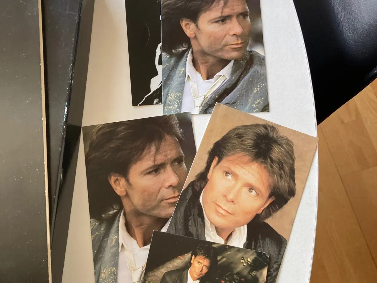 Billede 4 - Cliff Richard Always Guaranteed LP-Boks