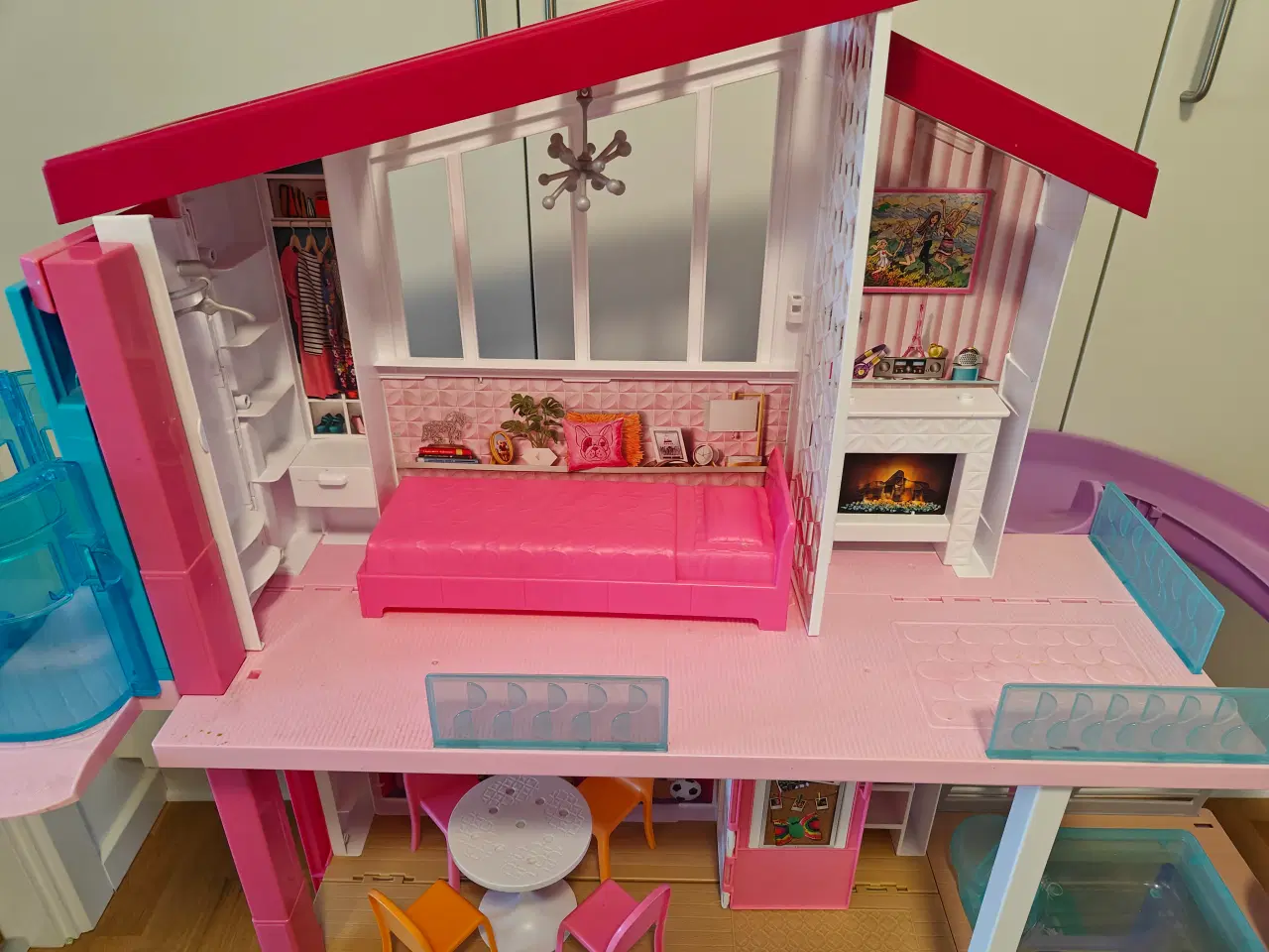 Billede 3 - Barbie Dream House tre-etagers hus med møbler