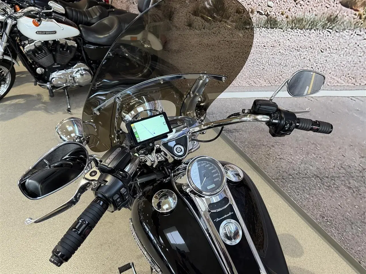 Billede 35 - Harley-Davidson FLRT Freewheeler Trike 114"