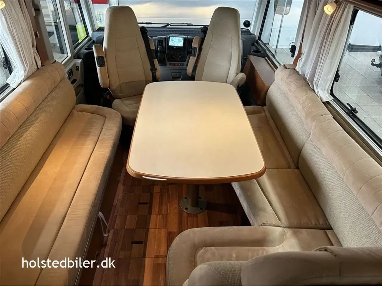 Billede 9 - 2011 - Hymer Hymermobil 544   VILD velholdt - 8 siddepladser - meget udstyr.