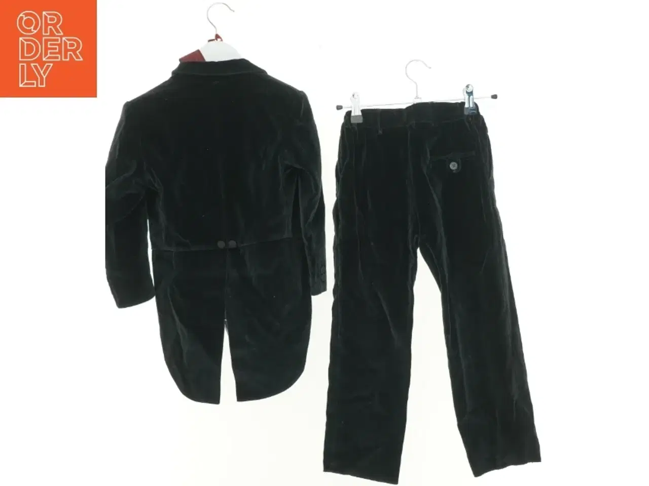 Billede 2 - Nyt jakkesæt str. 110 cm)