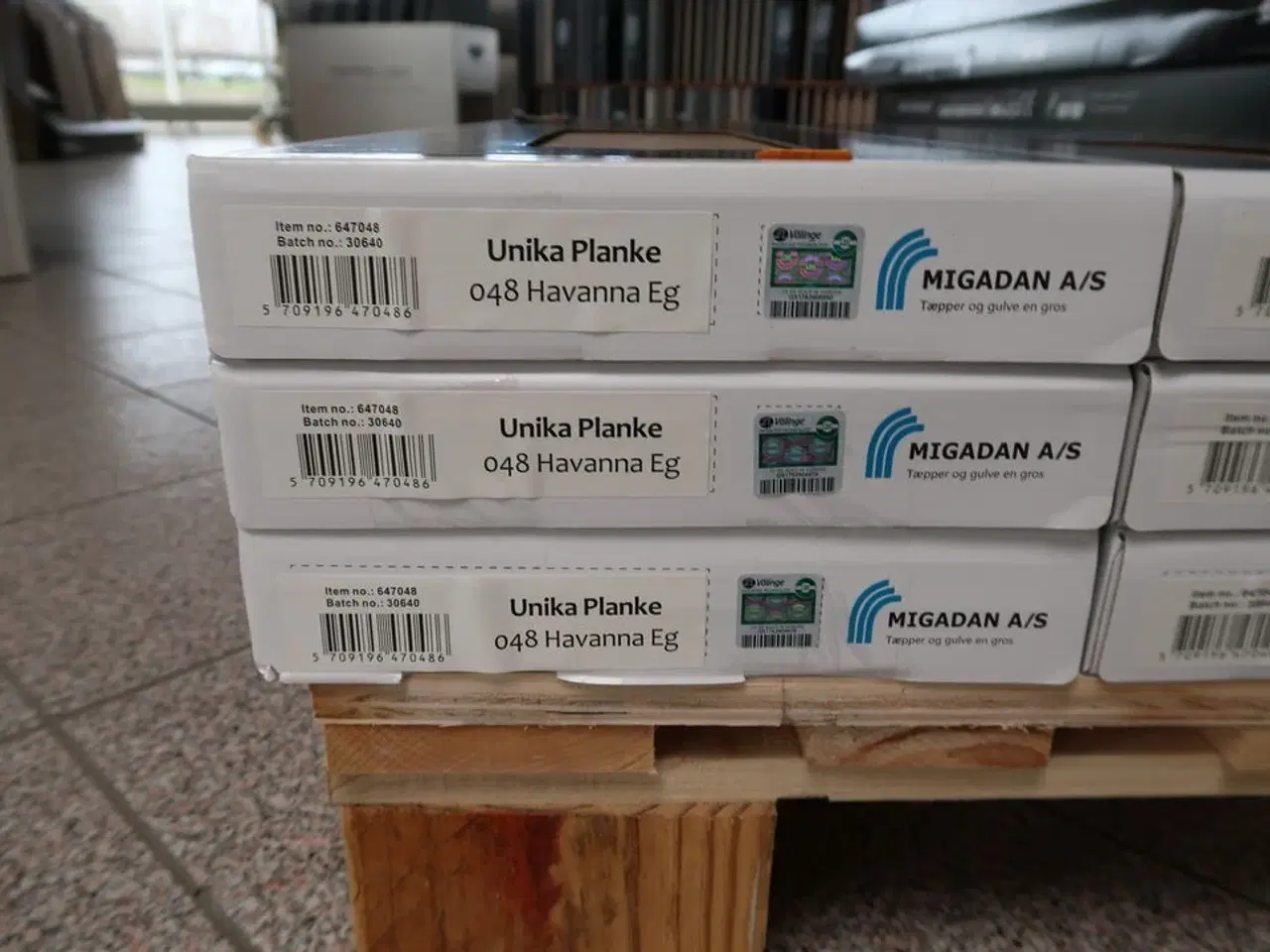 Billede 2 - 8 pakker gulvplanker UNIKA PLANKE 048 Havanna Eg