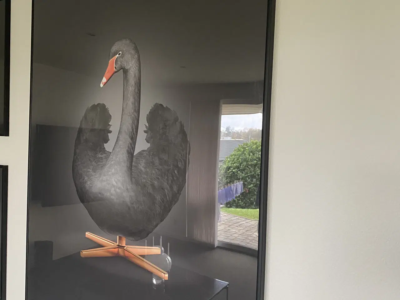 Billede 1 - Plakat fra Brainchild i sort aluramme 70X100 cm