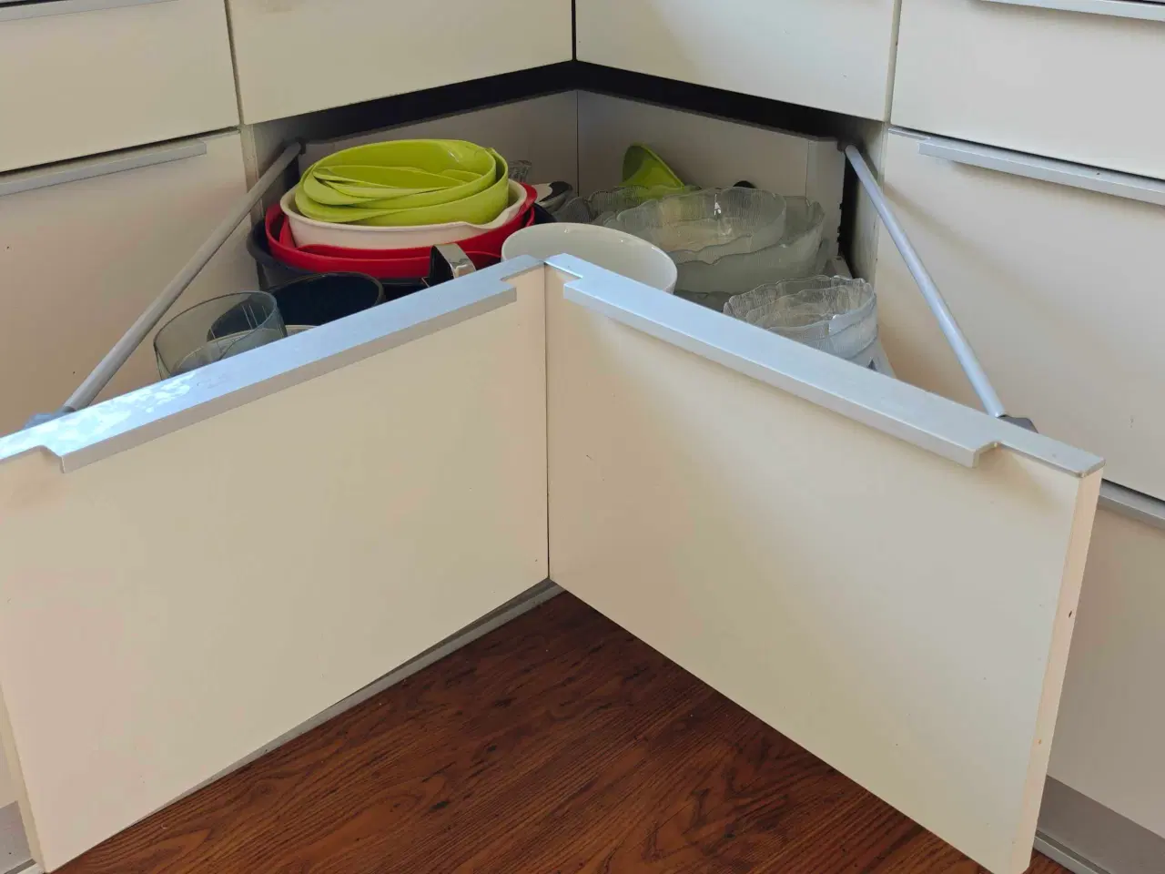 Billede 4 - Svanekøkken sælges 