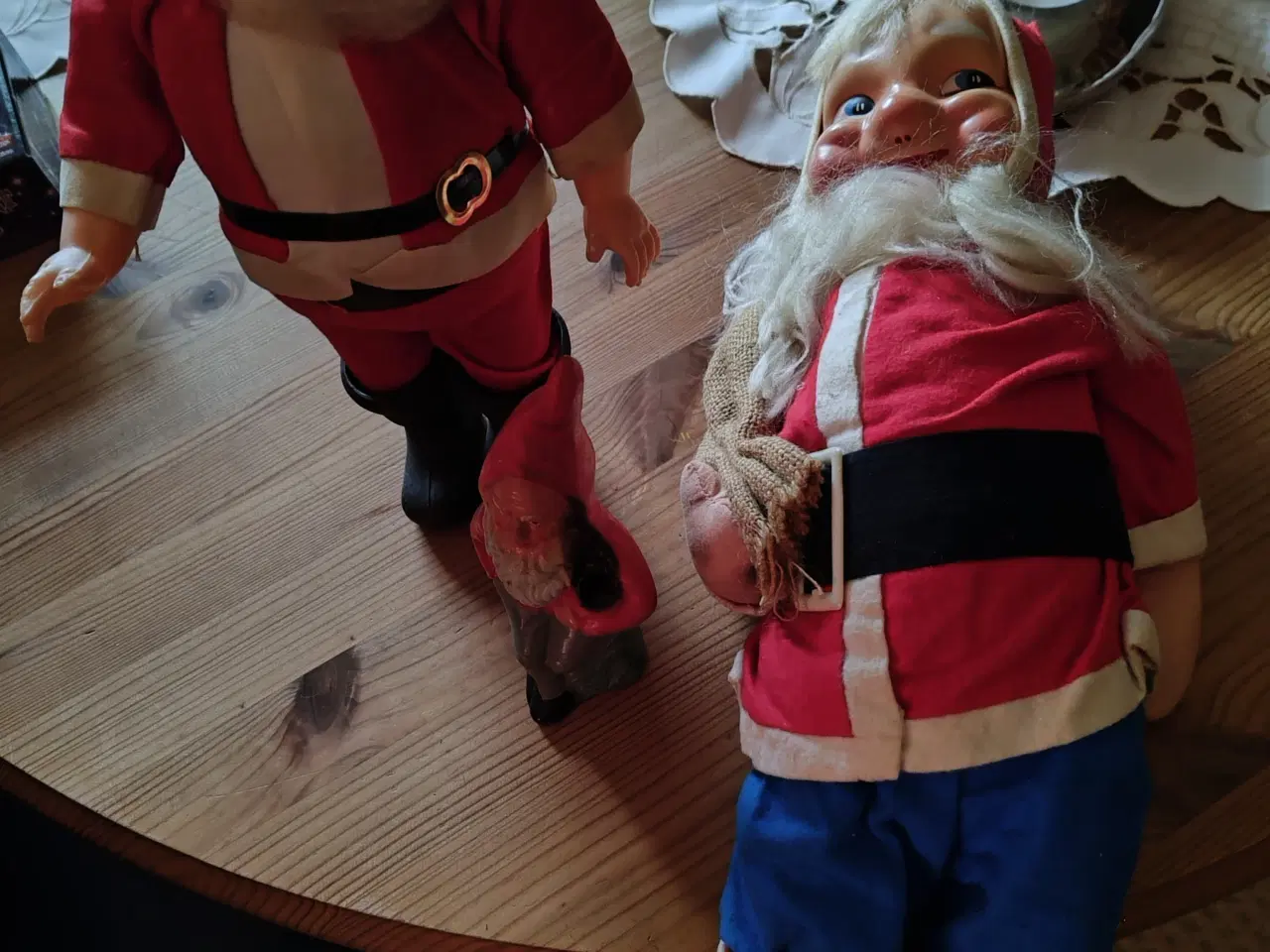 Billede 1 - gl nisser 2 store og en lille