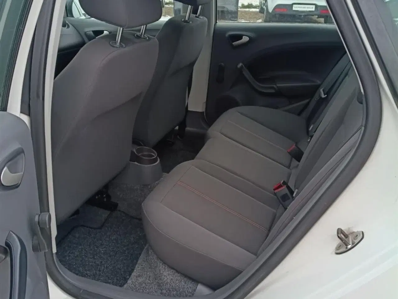 Billede 8 - Seat Ibiza 1,4 16V Reference 85HK 5d