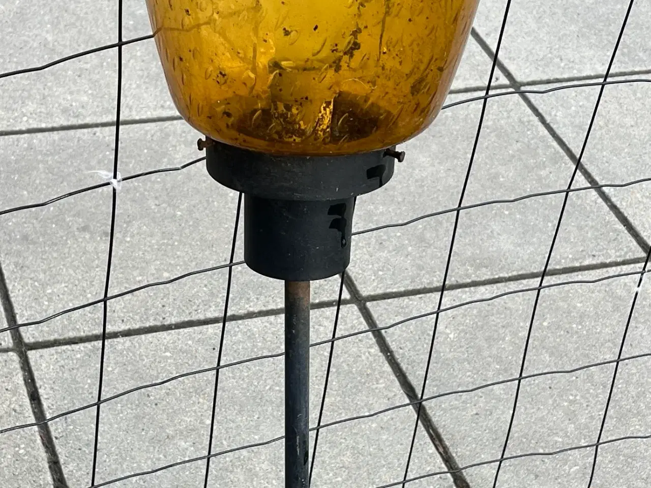 Billede 1 - Flot ravfarvet havelampe i glas 