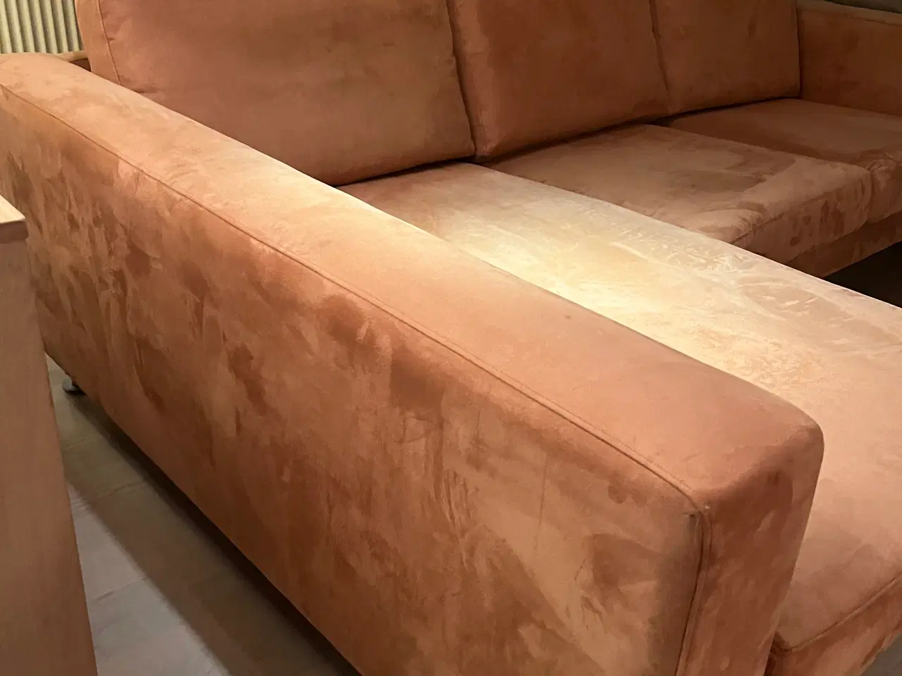 Billede 2 - Lækker sofa i Alcantara