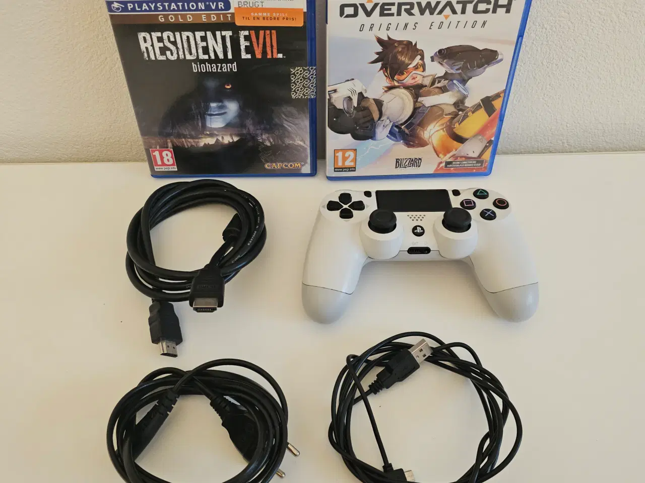 Billede 2 - PlayStation 4 Slim 500GB Hvid + Overwatch og Resid