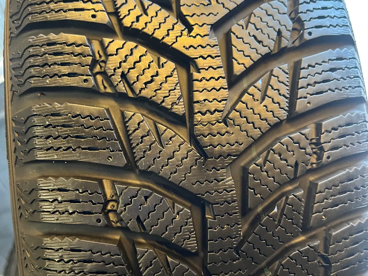 Billede 5 - Vinterhjul 205-60-16 VW.