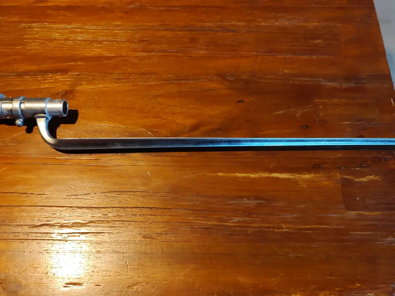 Billede 6 - Attrap gevær/riffel sælges med tilhørende vægophæn