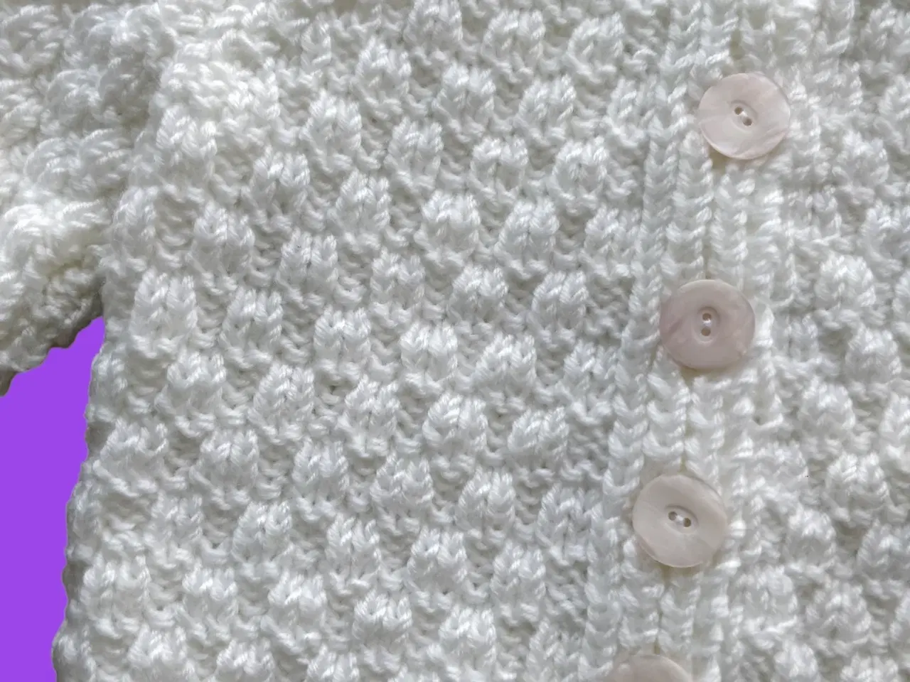 Billede 2 - håndlavede hvid baby cardigan sweater, str. 80