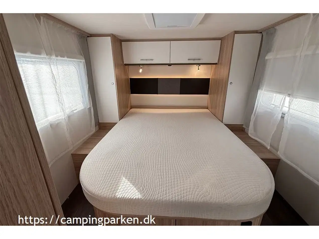 Billede 9 - 2021 - SunLight I 69 L   Velholdt autocamper med queens bed, meget udstyr og automatgear