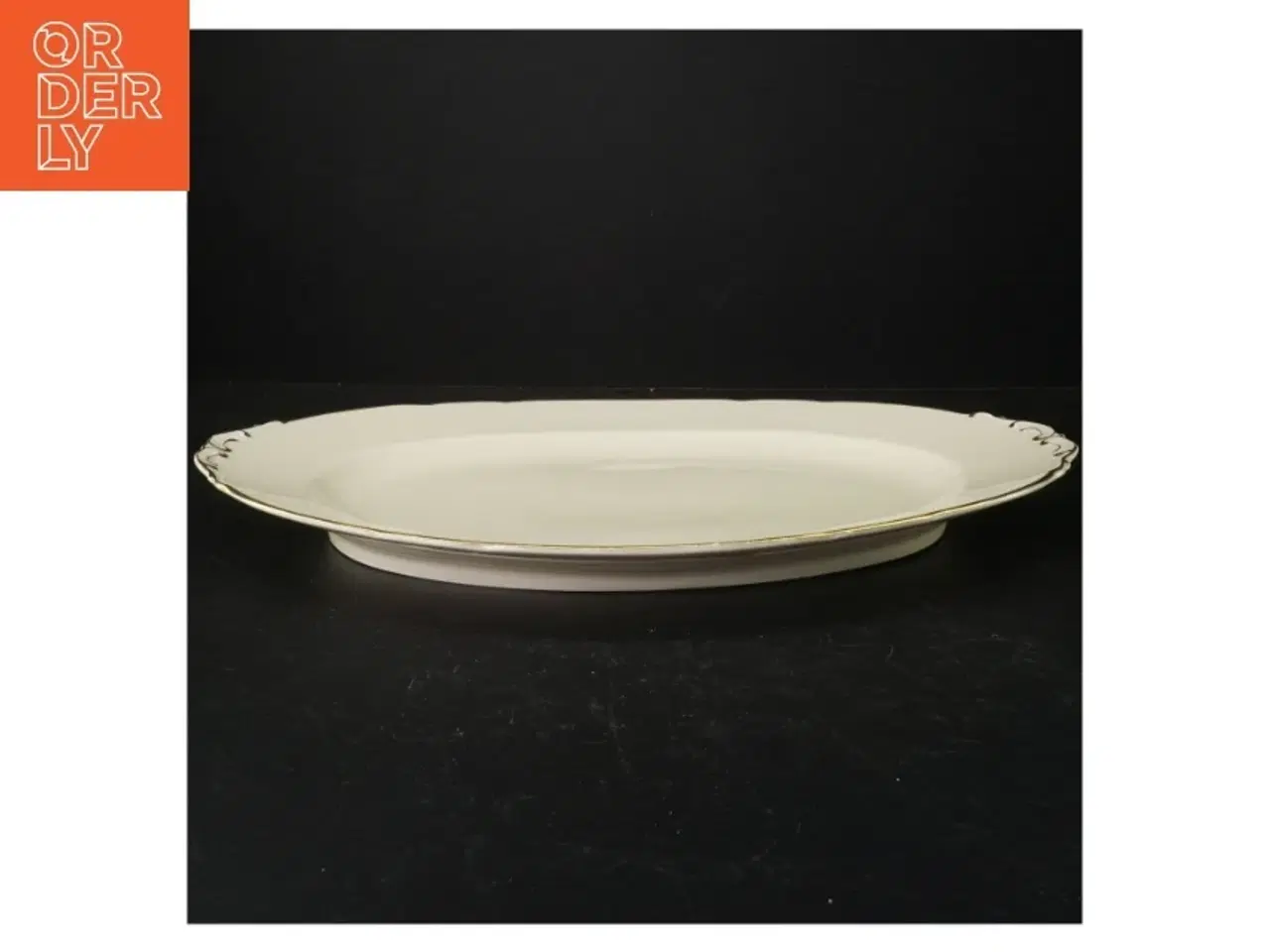 Billede 4 - Hvidt ovalt serveringsfad fra KPM (str. 40 x 29 cm)